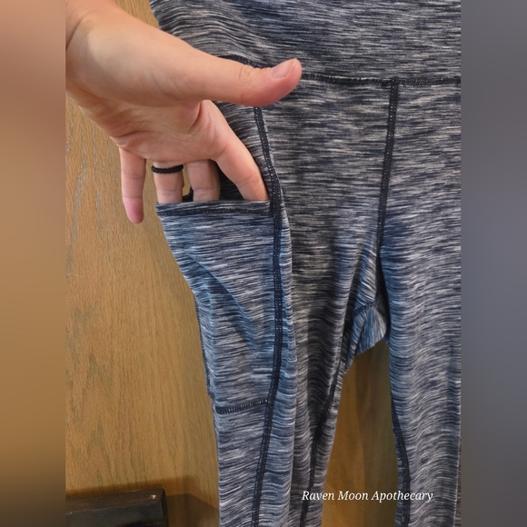 Gray Heathered Leggings - Picture 2 of 10